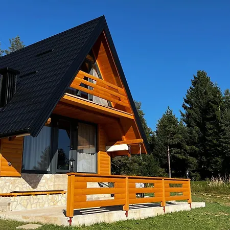 Vikendica Sumski Mir Romanija Sokolac (East Sarajevo)