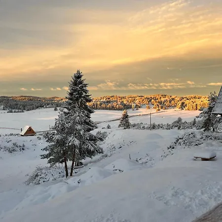 Vikendica Sumski Mir Romanija Vikendica Sokolac (East Sarajevo)