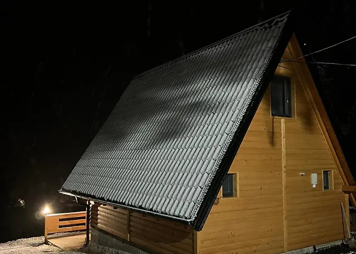 Vikendica Sumski Mir Romanija Сasa de vacaciones *